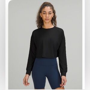 Black Lululemon muscle love crop long sleeve size 8